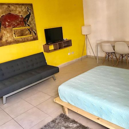 مونتيري Jr Suite En Zona Residencial Linda Vista - Magnifica Ubicacion Y Tranquilidad. المظهر الخارجي الصورة